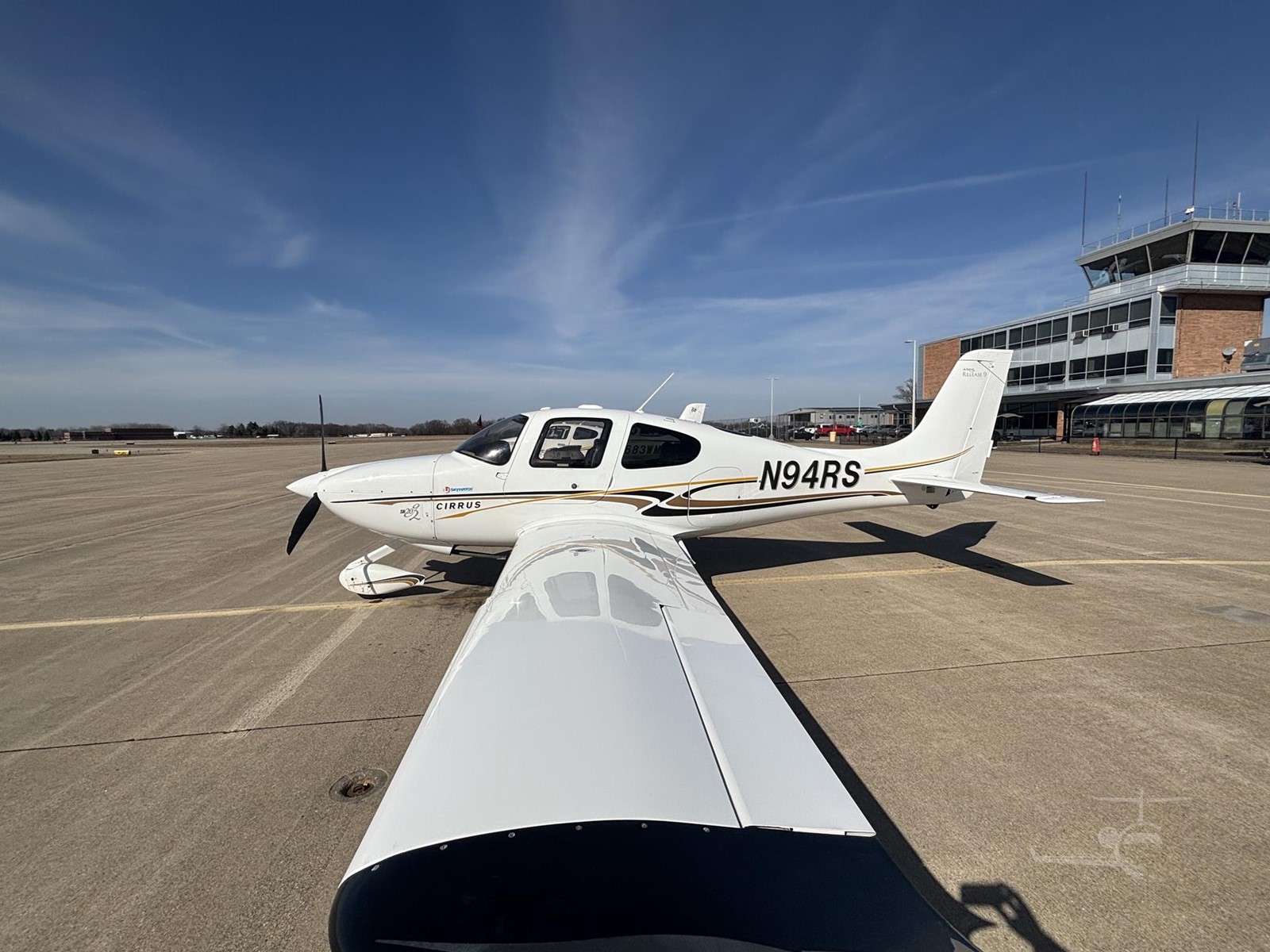 N94RS CIRRUS DESIGN CORP SR20 photo 2